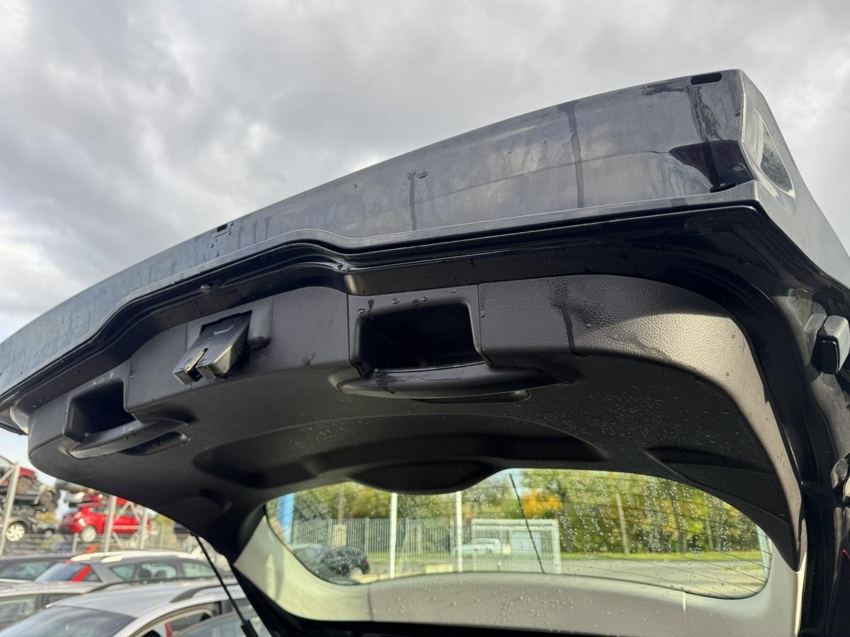 Ford Focus 3 original Heckklappe mit Heckscheibe Kombi Panther Schwarz Bj.2011